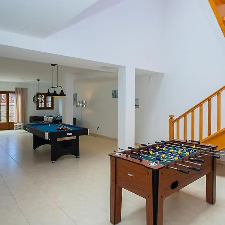 Amana 5 Star Luxury For 10 People In Playa Blanca (Lanzarote)