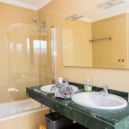 Amana 5 Star Luxury For 10 People In *