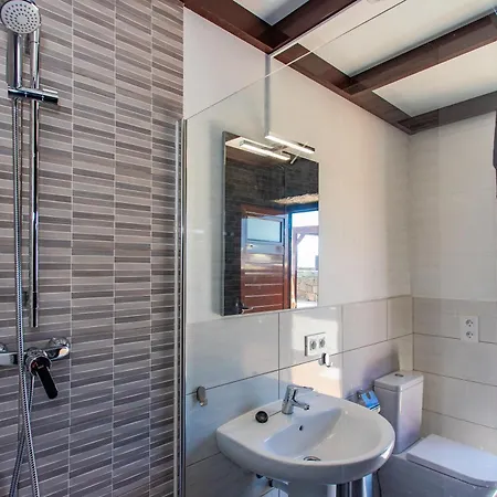Amana 5 Star Luxury For 10 People In Appartement Playa Blanca (Lanzarote)