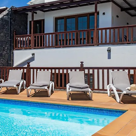 Amana 5 Star Luxury For 10 People In *